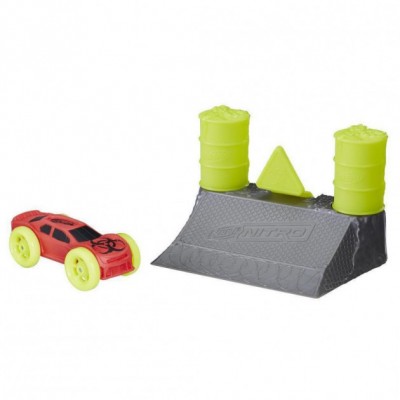 Nerf Nitro Автотрек Препятствие и машинка, E1271